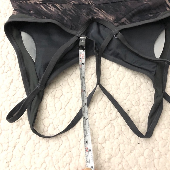 Maternity swim top with adjustable straps - Picture 15 of 15